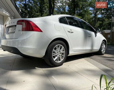 Вольво С60, об'ємом двигуна 1.98 л та пробігом 285 тис. км за 10000 $, фото 5 на Automoto.ua