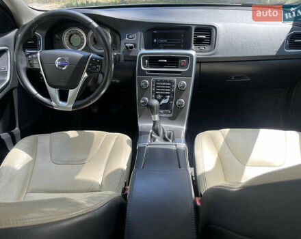 Вольво С60, об'ємом двигуна 1.98 л та пробігом 285 тис. км за 10000 $, фото 23 на Automoto.ua