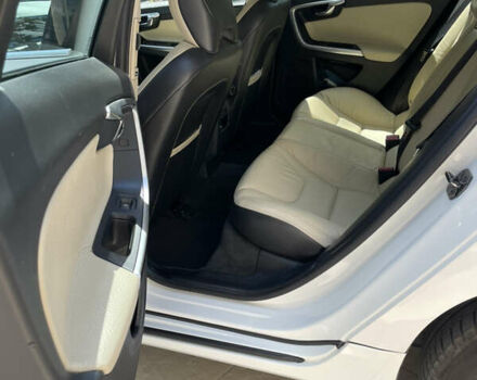 Вольво С60, об'ємом двигуна 1.98 л та пробігом 285 тис. км за 10000 $, фото 15 на Automoto.ua