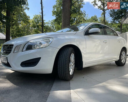 Вольво С60, об'ємом двигуна 1.98 л та пробігом 285 тис. км за 10000 $, фото 3 на Automoto.ua