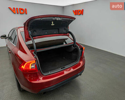 Вольво С60, об'ємом двигуна 2.5 л та пробігом 202 тис. км за 8432 $, фото 6 на Automoto.ua