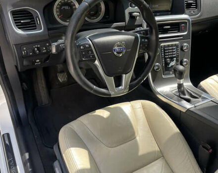 Вольво С60, об'ємом двигуна 1.98 л та пробігом 285 тис. км за 10000 $, фото 14 на Automoto.ua