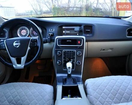 Вольво С60, об'ємом двигуна 2.52 л та пробігом 207 тис. км за 8500 $, фото 27 на Automoto.ua