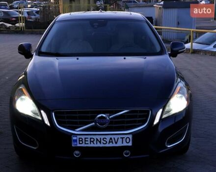 Вольво С60, об'ємом двигуна 2.52 л та пробігом 207 тис. км за 8500 $, фото 3 на Automoto.ua