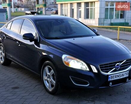 Вольво С60, об'ємом двигуна 2.52 л та пробігом 207 тис. км за 8500 $, фото 5 на Automoto.ua