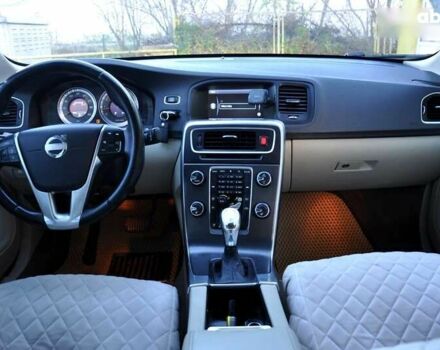 Вольво С60, об'ємом двигуна 2.5 л та пробігом 207 тис. км за 8500 $, фото 26 на Automoto.ua