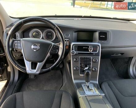 Вольво С60, объемом двигателя 1.98 л и пробегом 147 тыс. км за 10200 $, фото 7 на Automoto.ua