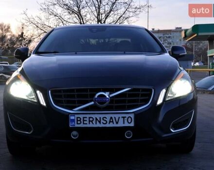 Вольво С60, об'ємом двигуна 2.52 л та пробігом 207 тис. км за 8500 $, фото 4 на Automoto.ua