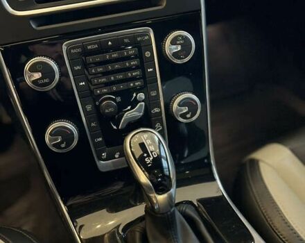 Вольво С60, объемом двигателя 2.5 л и пробегом 181 тыс. км за 15900 $, фото 14 на Automoto.ua