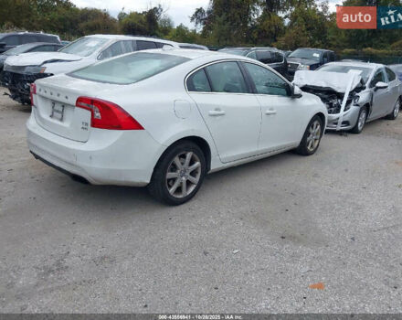 Вольво С60 2015 у Києві на Automoto.ua Вольво С60, об'ємом двигуна 2.5 л та пробігом 189 тис. км за 1500 $, фото 2 на Automoto.ua