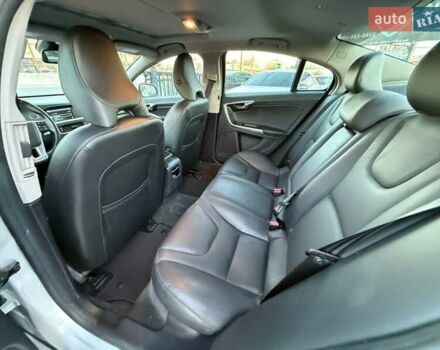 Вольво С60, объемом двигателя 2 л и пробегом 162 тыс. км за 2000 $, фото 17 на Automoto.ua