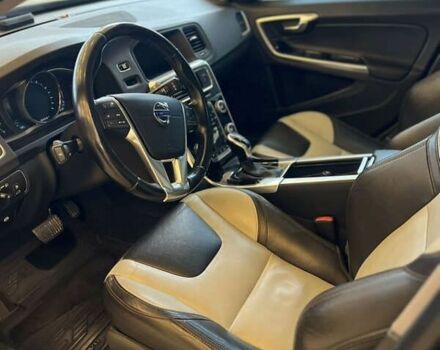 Вольво С60, объемом двигателя 2.5 л и пробегом 181 тыс. км за 15900 $, фото 8 на Automoto.ua