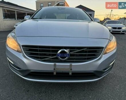 Вольво С60, объемом двигателя 2 л и пробегом 162 тыс. км за 2000 $, фото 1 на Automoto.ua