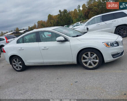 Вольво С60 2015 у Києві на Automoto.ua Вольво С60, об'ємом двигуна 2.5 л та пробігом 189 тис. км за 1500 $, фото 11 на Automoto.ua