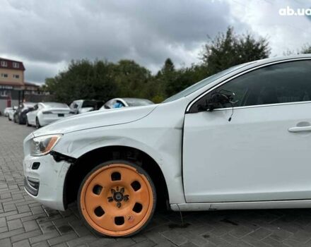 Вольво С60, объемом двигателя 2.5 л и пробегом 118 тыс. км за 8900 $, фото 3 на Automoto.ua