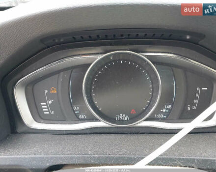 Вольво С60 2015 у Києві на Automoto.ua Вольво С60, об'ємом двигуна 2.5 л та пробігом 189 тис. км за 1500 $, фото 5 на Automoto.ua