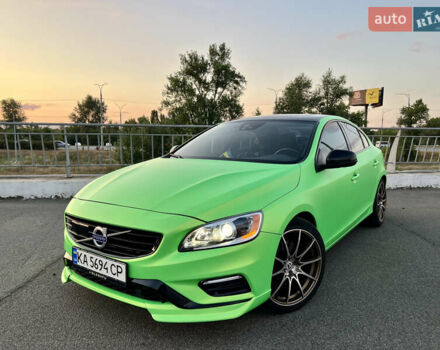 Вольво С60, объемом двигателя 1.97 л и пробегом 121 тыс. км за 22000 $, фото 2 на Automoto.ua
