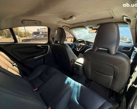 Вольво С60, объемом двигателя 2 л и пробегом 208 тыс. км за 8600 $, фото 6 на Automoto.ua