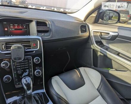Вольво С60, объемом двигателя 2.5 л и пробегом 91 тыс. км за 13900 $, фото 11 на Automoto.ua