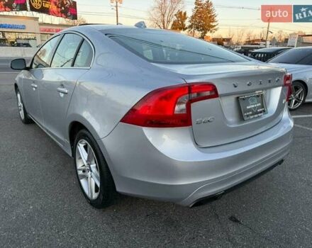 Вольво С60, объемом двигателя 2 л и пробегом 162 тыс. км за 2000 $, фото 3 на Automoto.ua