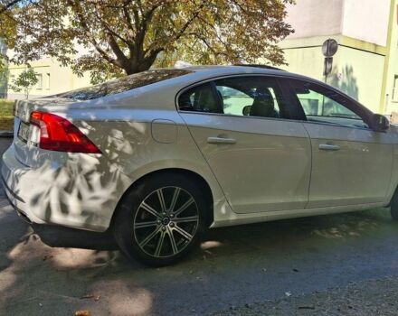 Вольво С60, объемом двигателя 1.97 л и пробегом 178 тыс. км за 13100 $, фото 8 на Automoto.ua