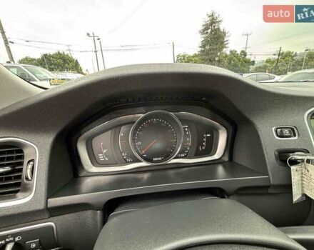 Вольво С60, объемом двигателя 2 л и пробегом 105 тыс. км за 2700 $, фото 4 на Automoto.ua