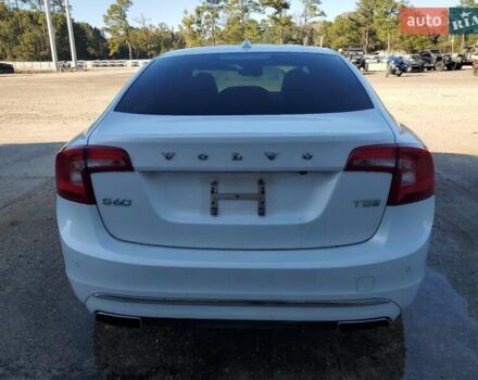 Вольво С60, объемом двигателя 1.97 л и пробегом 160 тыс. км за 3100 $, фото 5 на Automoto.ua