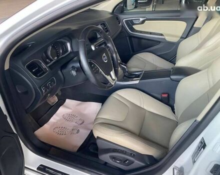 Вольво С60, объемом двигателя 2 л и пробегом 155 тыс. км за 15900 $, фото 7 на Automoto.ua