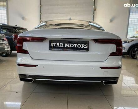 Вольво С60, объемом двигателя 0 л и пробегом 44 тыс. км за 26999 $, фото 14 на Automoto.ua