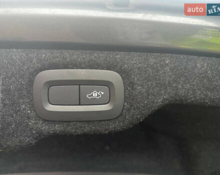 Вольво С60, объемом двигателя 2 л и пробегом 127 тыс. км за 21999 $, фото 17 на Automoto.ua