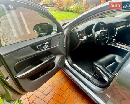 Вольво С60, объемом двигателя 2 л и пробегом 127 тыс. км за 21999 $, фото 9 на Automoto.ua