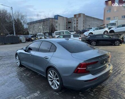 Вольво С60, объемом двигателя 2 л и пробегом 51 тыс. км за 13800 $, фото 1 на Automoto.ua