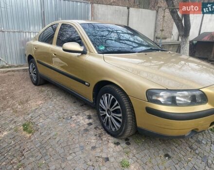 Вольво С60, объемом двигателя 2.4 л и пробегом 399 тыс. км за 4400 $, фото 1 на Automoto.ua