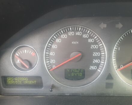 Вольво С60, объемом двигателя 2.4 л и пробегом 420 тыс. км за 5500 $, фото 1 на Automoto.ua