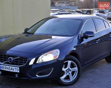 Вольво С60, объемом двигателя 2.52 л и пробегом 207 тыс. км за 8500 $, фото 1 на Automoto.ua