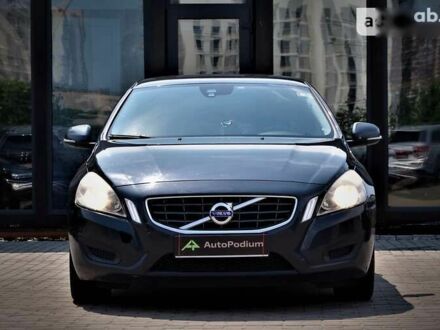 Вольво С60 2013 у Києві на Automoto.ua Вольво С60, об'ємом двигуна 2 л та пробігом 271 тис. км за 13500 $, фото 1 на Automoto.ua