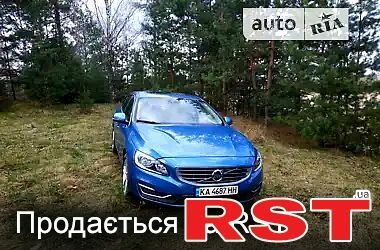 Вольво С60, объемом двигателя 2.5 л и пробегом 118 тыс. км за 14000 $, фото 1 на Automoto.ua