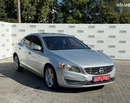 Вольво С60, объемом двигателя 2 л и пробегом 208 тыс. км за 8600 $, фото 1 на Automoto.ua