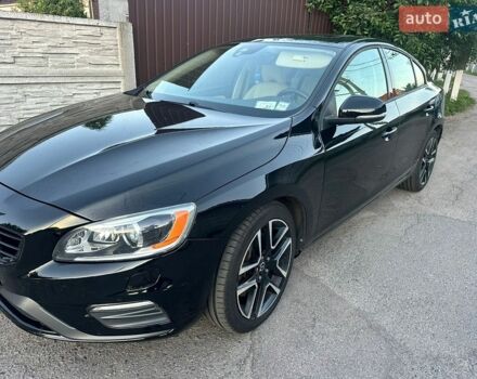 Вольво С60, объемом двигателя 0 л и пробегом 220 тыс. км за 8900 $, фото 1 на Automoto.ua