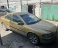 Жовтий Вольво С60, об'ємом двигуна 2.4 л та пробігом 375 тис. км за 3700 $, фото 4 на Automoto.ua
