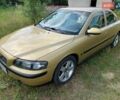 Желтый Вольво С60, объемом двигателя 2.44 л и пробегом 220 тыс. км за 6000 $, фото 5 на Automoto.ua