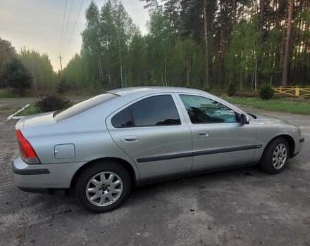 Сірий Вольво С60, об'ємом двигуна 2.4 л та пробігом 407 тис. км за 3900 $, фото 1 на Automoto.ua