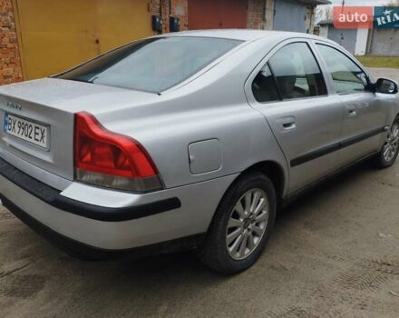 Вольво С60 2001 в Славуте на Automoto.ua Серый Вольво С60, объемом двигателя 2.32 л и пробегом 230 тыс. км за 3380 $, фото 5 на Automoto.ua