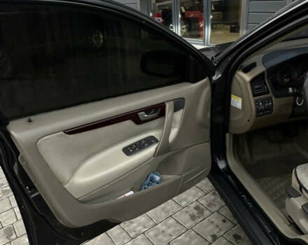 Серый Вольво С60, объемом двигателя 2.4 л и пробегом 328 тыс. км за 4999 $, фото 9 на Automoto.ua