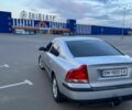 Серый Вольво С60, объемом двигателя 2.4 л и пробегом 230 тыс. км за 4600 $, фото 1 на Automoto.ua