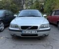 Серый Вольво С60, объемом двигателя 2.4 л и пробегом 360 тыс. км за 4020 $, фото 1 на Automoto.ua
