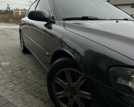 Серый Вольво С60, объемом двигателя 2.4 л и пробегом 328 тыс. км за 4999 $, фото 2 на Automoto.ua