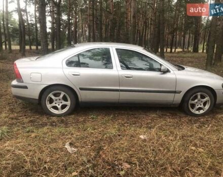 Серый Вольво С60, объемом двигателя 2.4 л и пробегом 347 тыс. км за 5700 $, фото 15 на Automoto.ua