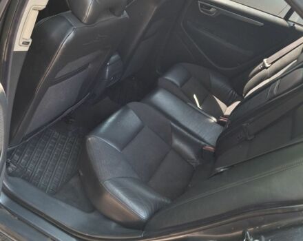 Серый Вольво С60, объемом двигателя 2.5 л и пробегом 340 тыс. км за 5300 $, фото 6 на Automoto.ua