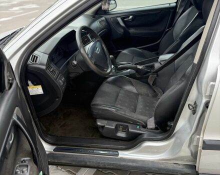 Серый Вольво С60, объемом двигателя 2.4 л и пробегом 340 тыс. км за 2100 $, фото 10 на Automoto.ua